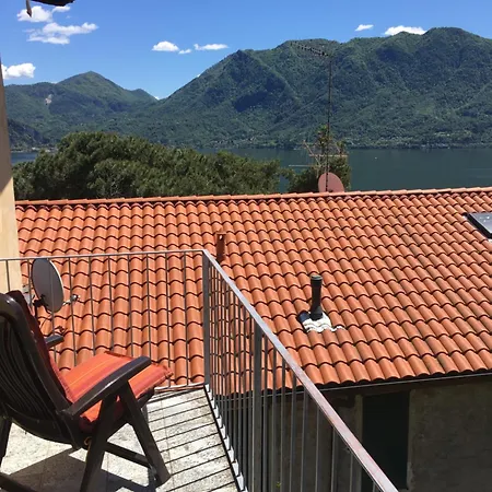 Charmantes Pfarrhaus Mit Seeblick Und Garten