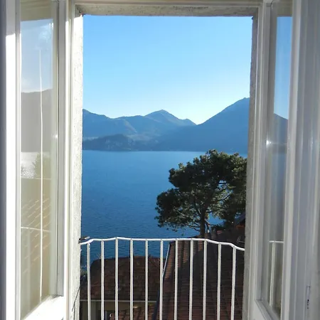 Charmantes Pfarrhaus Mit Seeblick Und Garten